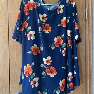 Women’s plus size top